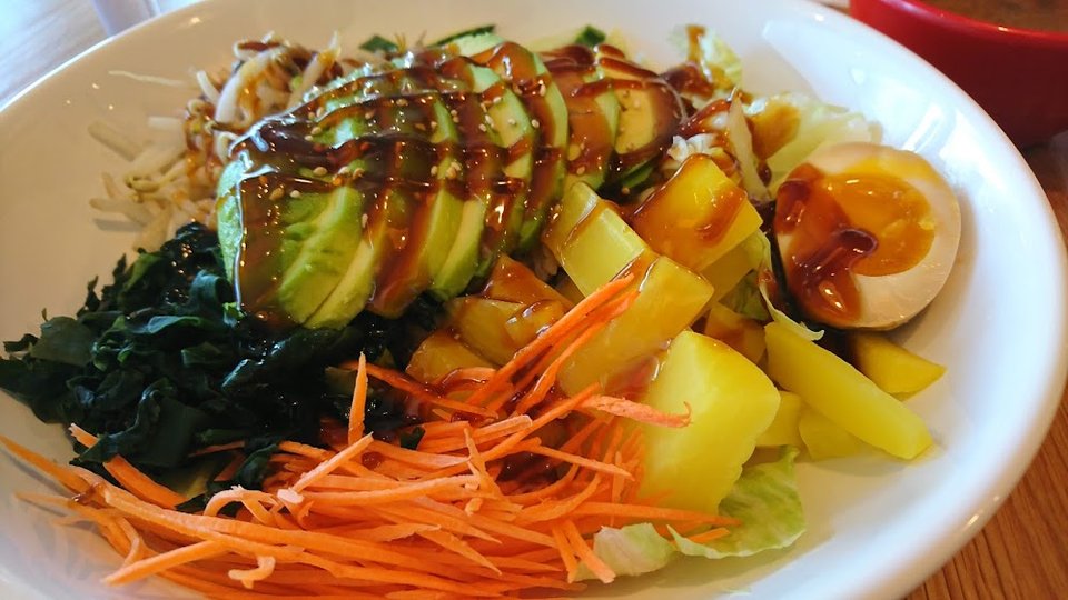 Avocado Bibimbop